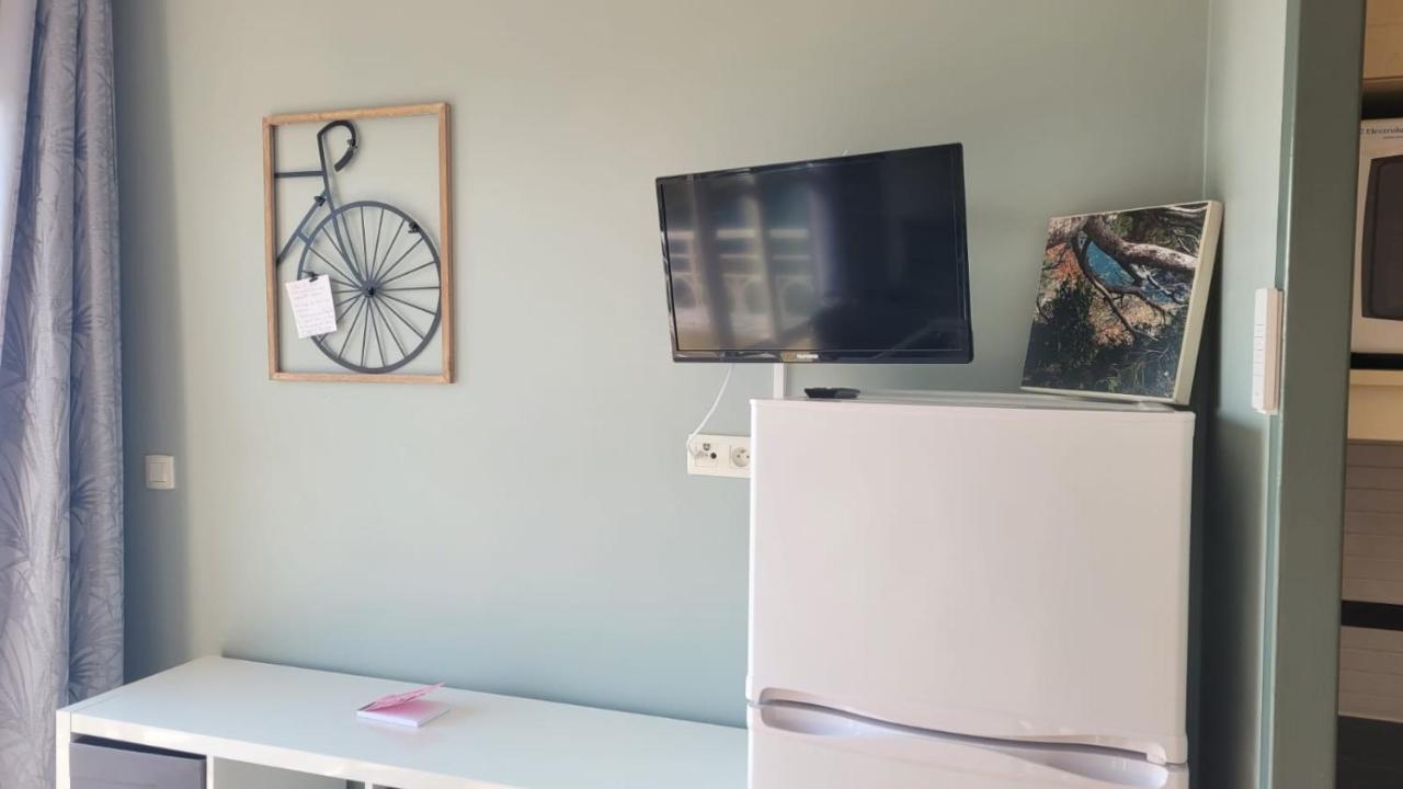 Apartment Superbe Avec Vue Et Piscine Saint-Raphael (Var)